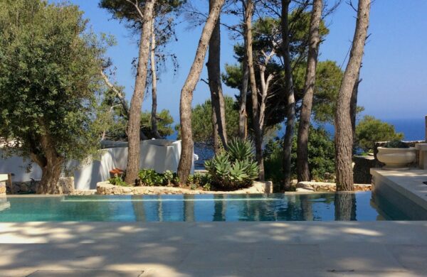 villas with pools Salento