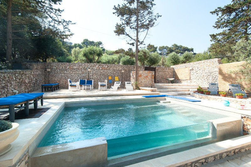 rent a villa in Salento with a private pool